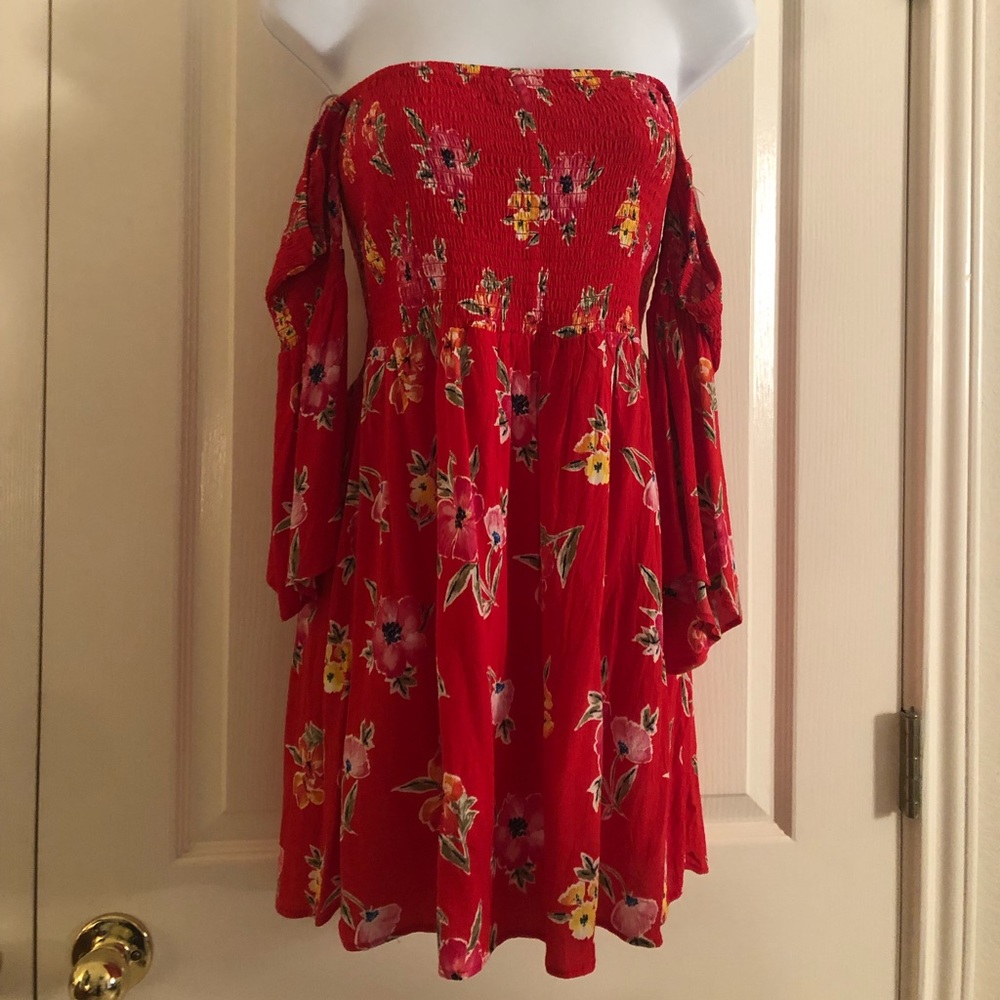 2/$12 Red Floral F21 Tube Top Dress w/ Bell Sleeves